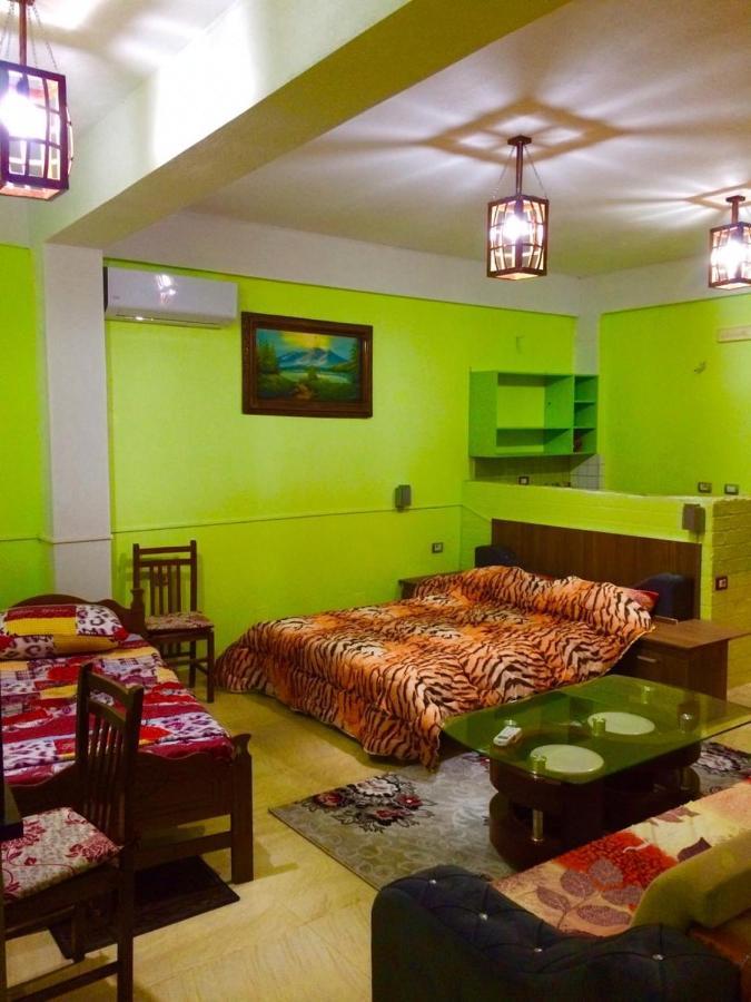 Guesthouse Aleksander Берат Экстерьер фото